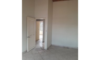 SE VENDE CASA COMERCIAL EN EL CENTRO DE ZIPAQUIRA