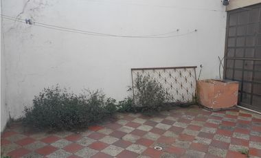 SE VENDE CASA COMERCIAL EN EL CENTRO DE ZIPAQUIRA