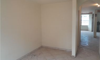 SE VENDE CASA COMERCIAL EN EL CENTRO DE ZIPAQUIRA