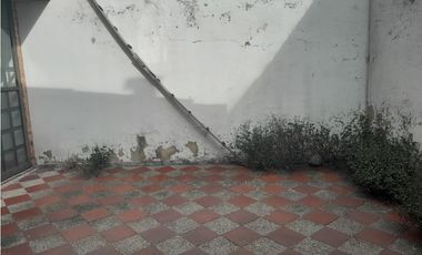 SE VENDE CASA COMERCIAL EN EL CENTRO DE ZIPAQUIRA