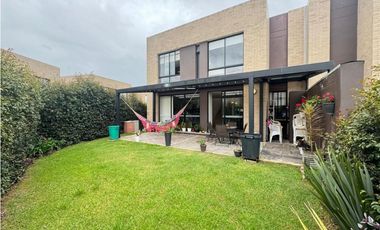 Vendemos hermosa casa en Chía !!