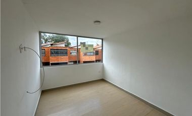 SE VENDE CASA EN SAN ANTONIO DE PEREIRA RIONEGRO SE ENTREGA RENTANDo