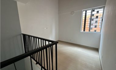 SE VENDE CASA EN SAN ANTONIO DE PEREIRA RIONEGRO SE ENTREGA RENTANDo