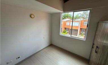 SE VENDE CASA EN SAN ANTONIO DE PEREIRA RIONEGRO SE ENTREGA RENTANDo
