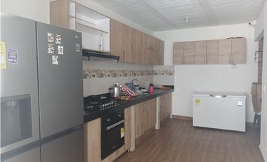 En venta casa campestre con 7 alcobas, amoblada, sector de Gaira|02