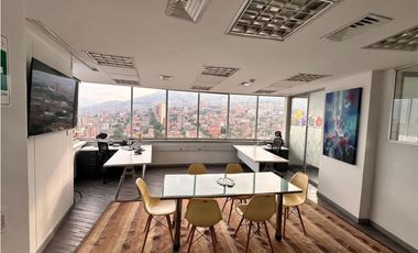 OFICINA EN MEJOR LUGAR DEL CENTRO  REFORMADA
