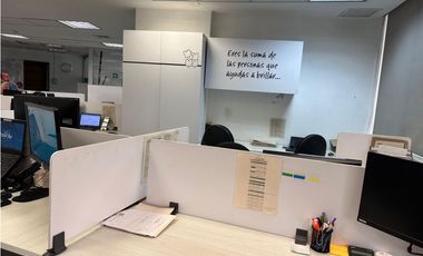 OFICINA EN MEJOR LUGAR DEL CENTRO  REFORMADA