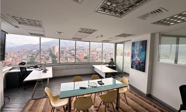 OFICINA EN MEJOR LUGAR DEL CENTRO  REFORMADA