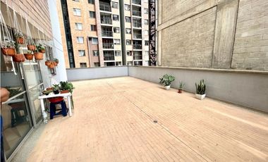 SE VENDE ESPECTACULAR APARTAMENTO CON TERRAZA EN SABANETA PARTE PLANA