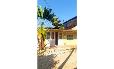 Se vende Casa en Carmen de Apicalá