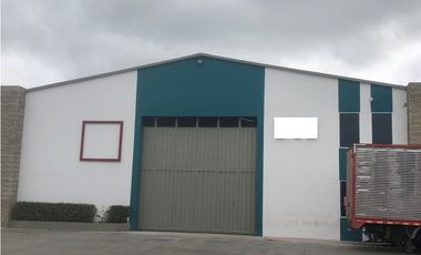 BODEGA DISPONIBLE EN ARRIENDO Y VENTA C.E. EL TRIUNFO