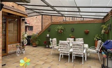 SE VENDE CASA CAMPESTRE CHIA