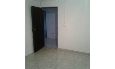 VENDO CASA EN SECTOR MUY TRANQUILO DE LA CIUDAD
