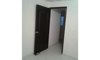 VENDO CASA EN SECTOR MUY TRANQUILO DE LA CIUDAD