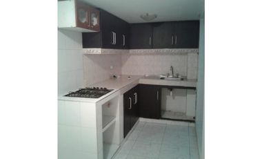 VENDO CASA EN SECTOR MUY TRANQUILO DE LA CIUDAD