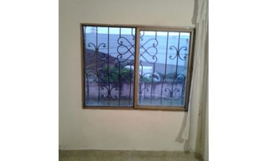VENDO CASA EN SECTOR MUY TRANQUILO DE LA CIUDAD