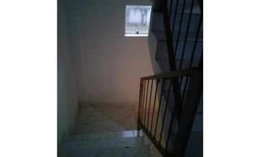 VENDO CASA EN SECTOR MUY TRANQUILO DE LA CIUDAD