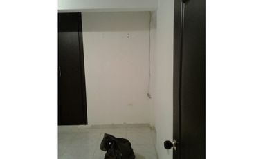 VENDO CASA EN SECTOR MUY TRANQUILO DE LA CIUDAD