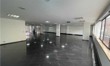SE VENDE EDIFICIO EN SECTOR DE RETIRO