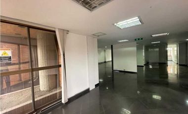 SE VENDE EDIFICIO EN SECTOR DE RETIRO