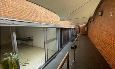 SE VENDE EDIFICIO EN SECTOR DE RETIRO