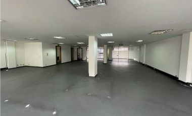 SE VENDE EDIFICIO EN SECTOR DE RETIRO