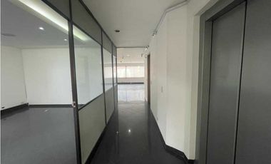 SE VENDE EDIFICIO EN SECTOR DE RETIRO
