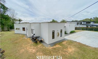 Casa en parcela para la venta en el Carmen de Viboral