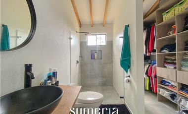 Casa en parcela para la venta en el Carmen de Viboral