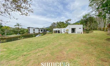 Casa en parcela para la venta en el Carmen de Viboral