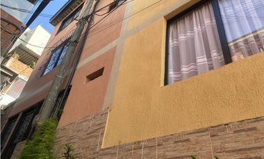 VENTA CASA CON RENTA EN LA PRADERA VILLAMARA | CASA EN VENTA