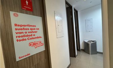 SE ARRIENDA OFICINA POBLADO