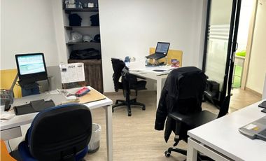 OFICINA MUY  BIEN UBICADA EN MARAYA