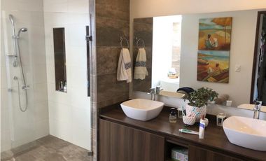 CASA EN ARRIENDO SECTOR EL ESCOBERO - ENVIGADO