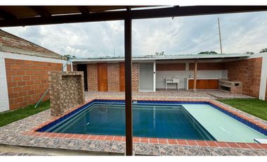 Casa campestre nueva con piscina en venta Santa Elena El Cerrito Valle