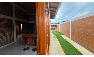 Casa campestre nueva con piscina en venta Santa Elena El Cerrito Valle