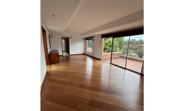 Casa en Guaymaral con Hermosas reas Verdes y Zonas de Entretenimiento