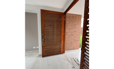 Casa en Guaymaral con Hermosas reas Verdes y Zonas de Entretenimiento