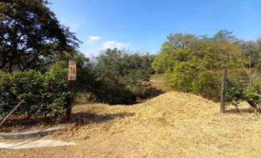 LOTE EN UNIDAD CERRADA EN SOPETRAN