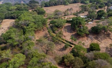 LOTE EN UNIDAD CERRADA EN SOPETRAN