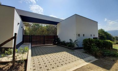 LOTE EN UNIDAD CERRADA EN SOPETRAN