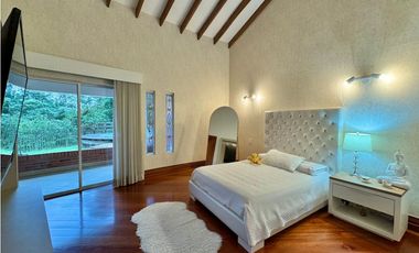 Espectacular casa en el Escobero