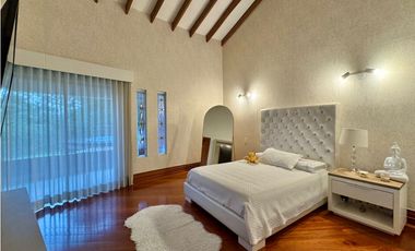 Espectacular casa en el Escobero