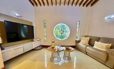 Espectacular casa en el Escobero