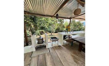 Se vende Finca en La Mesa, sector San Joaquín
