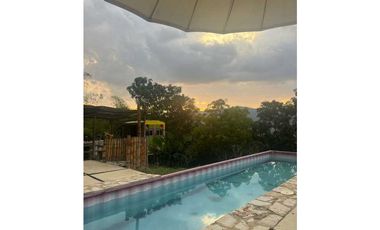 Se vende Finca en La Mesa, sector San Joaquín