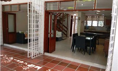 Cabaña cerca al mar santa marta