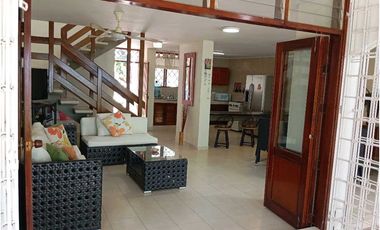 Cabaña cerca al mar santa marta