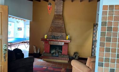 Vendo casa campestre en Unidad cerrada Retiro