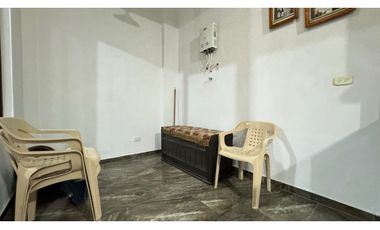 Casa de tres pisos con terraza en venta Barrio Santa Ana Palmira Valle